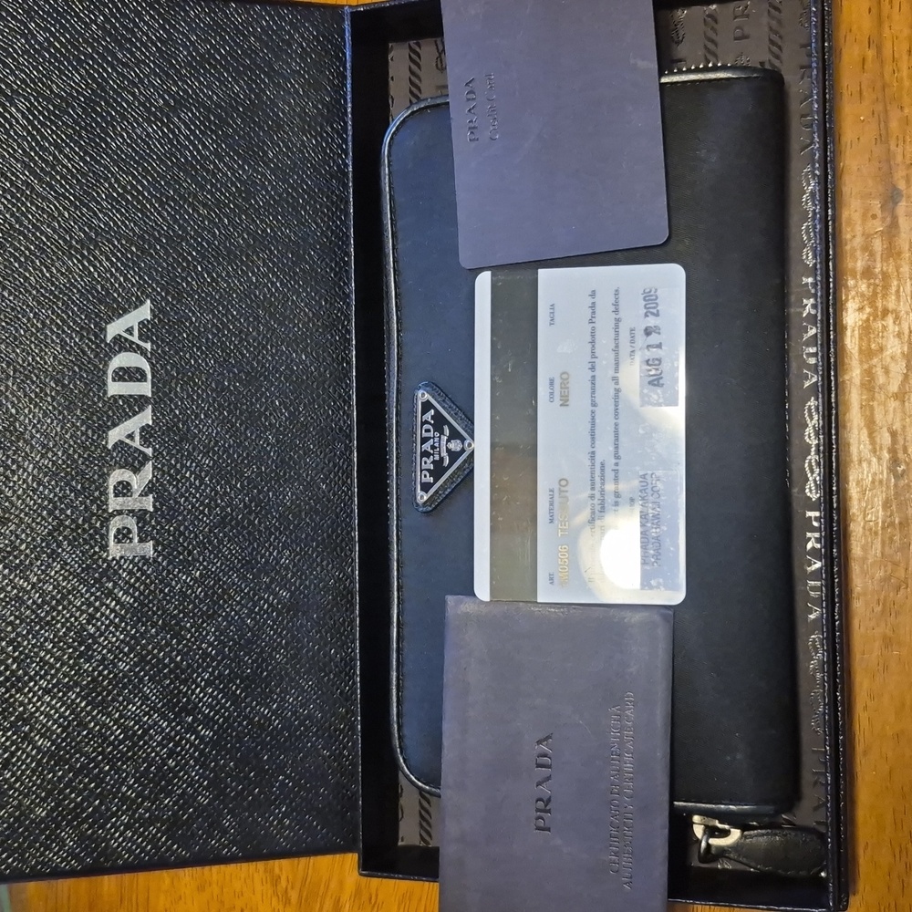 EUC PRADA BUNDLE. - image 14